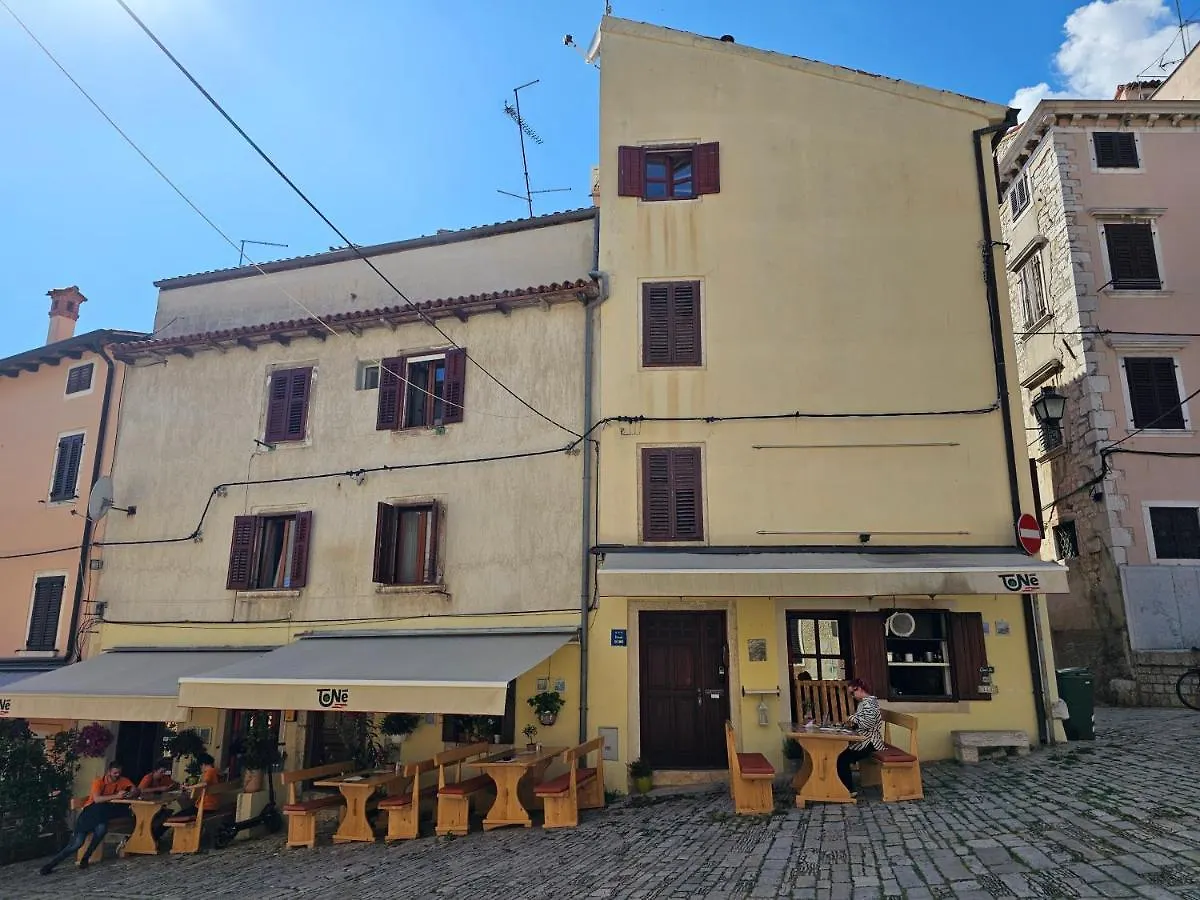 Apartment Studio Mare Fuori With Terrace Rovinj