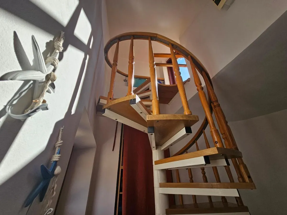 Appartamento Studio Mare Fuori With Terrace Rovigno
